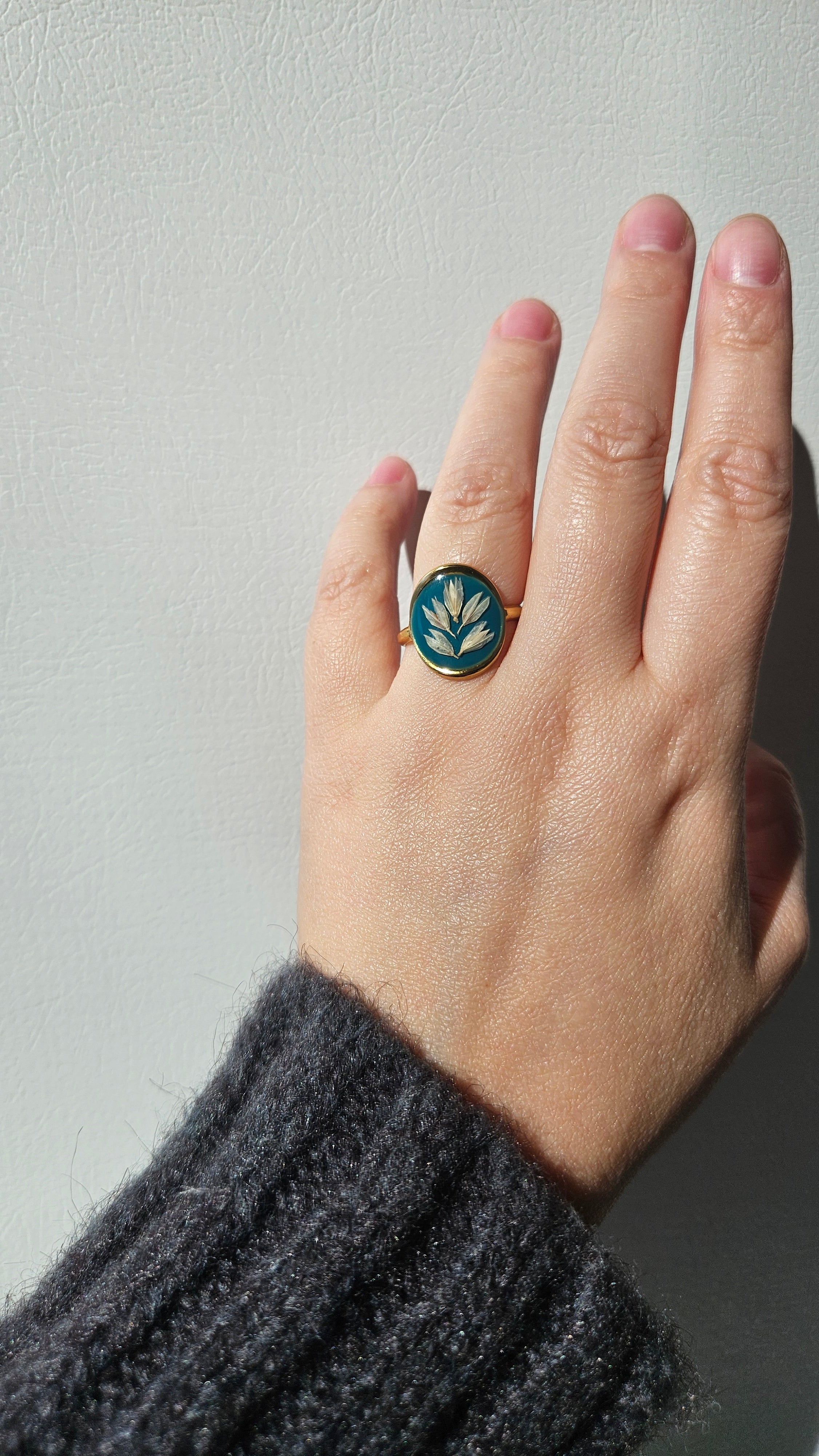 Baby oat in Teal