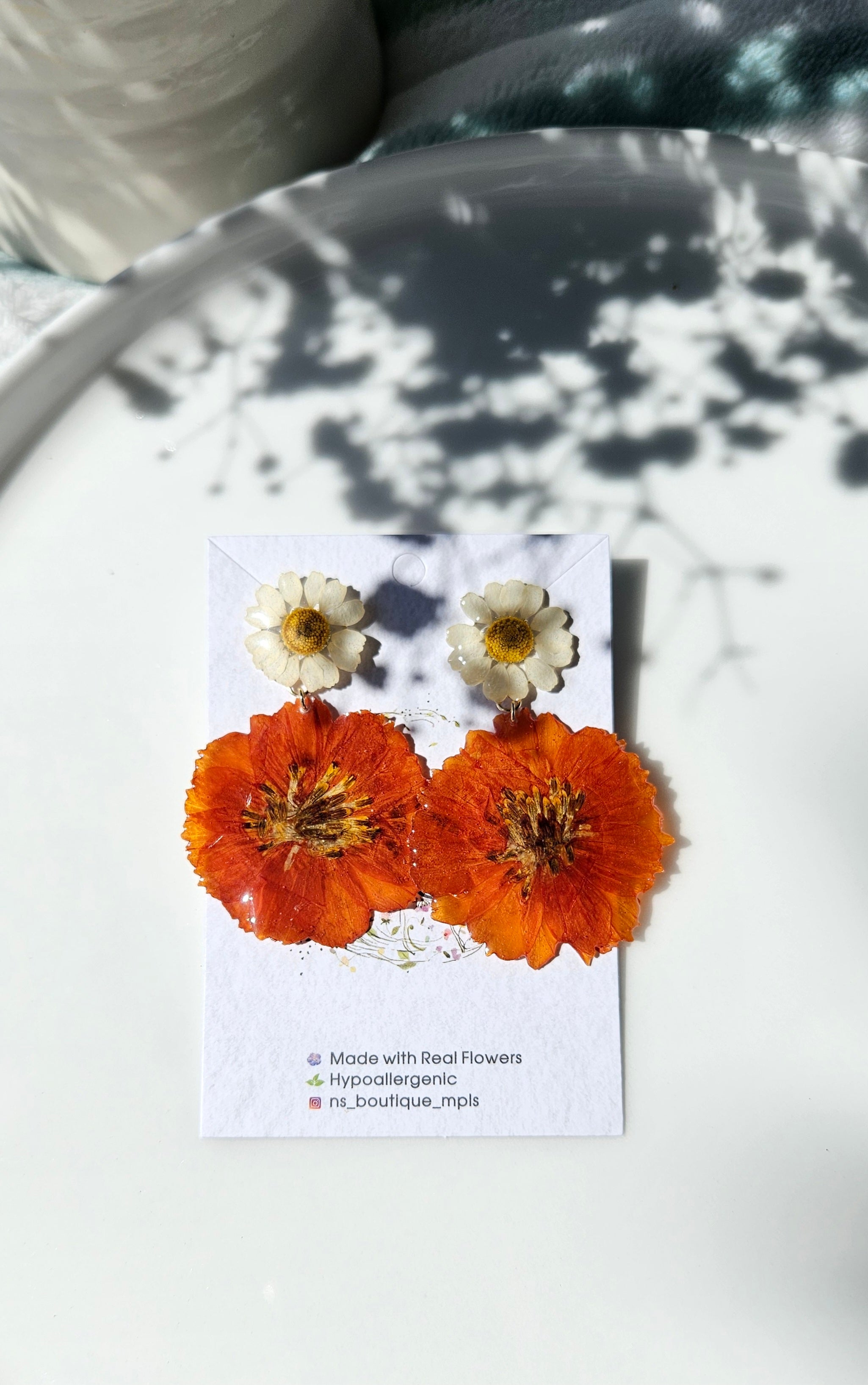 Cosmos with Chamomile