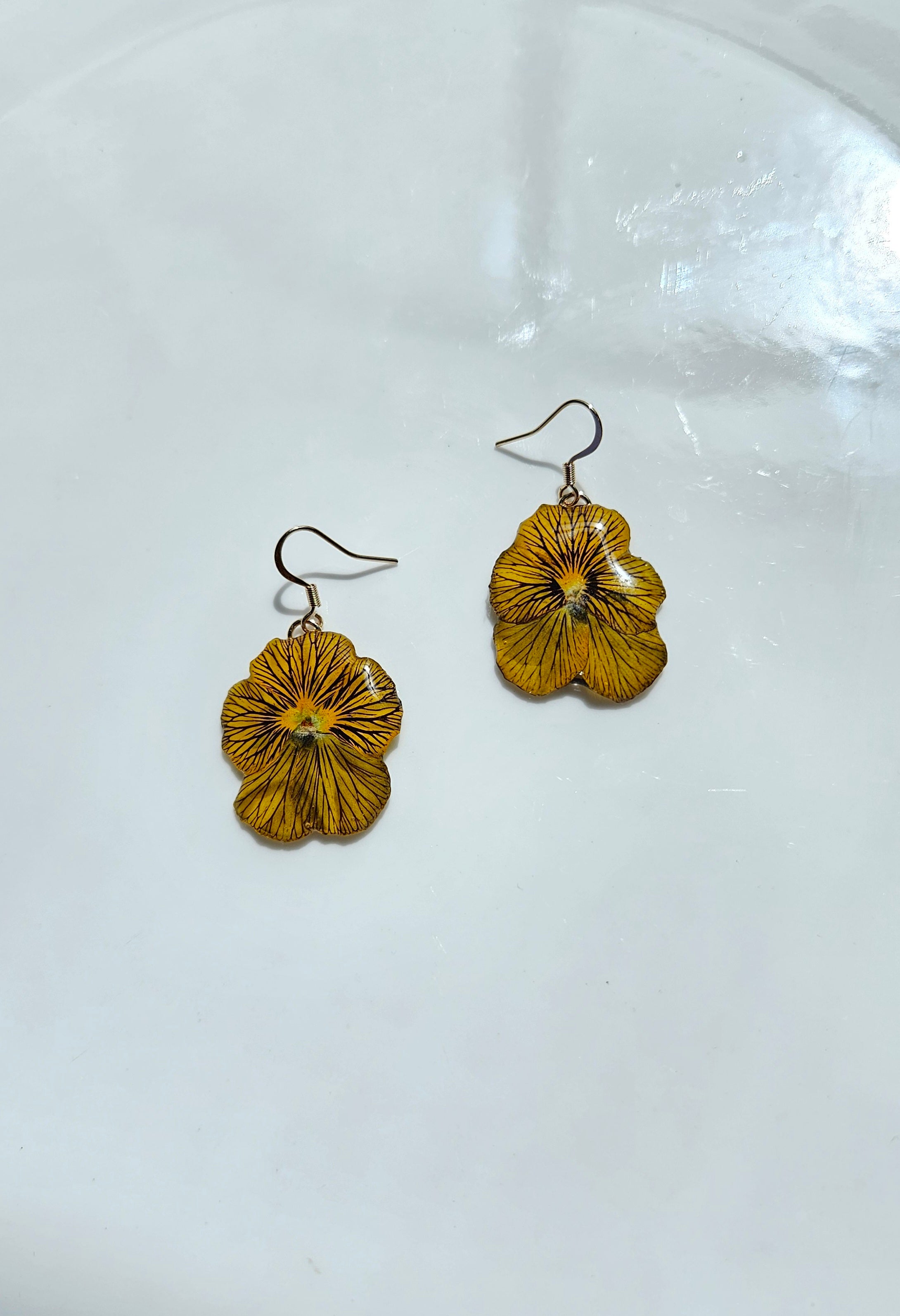 Pansy (Tiger Eye)